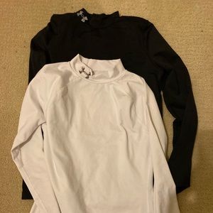 Under Armour cold gear Youth Large black n white.